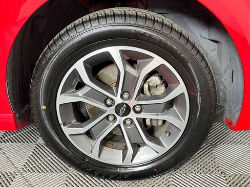 Used 2019 Chevrolet Sonic LT w/ Convenience Package image 31