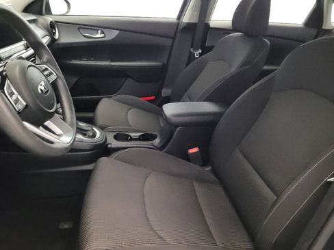 Used 2019 Kia Forte LXS FWD image 17
