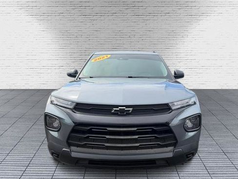 Used 2021 Chevrolet TrailBlazer LS w/ LPO, Blackout Package FWD image 7