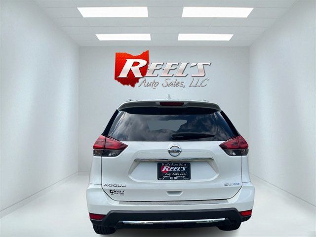 Used 2018 Nissan Rogue SV AWD/4WD image 10