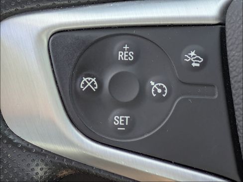 Used 2024 GMC Terrain SLE FWD image 26