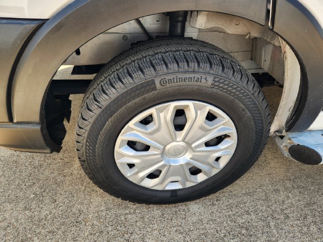Used 2025 Ford Transit 250 Low Roof w/ Exterior Upgrade Package RWD image 9