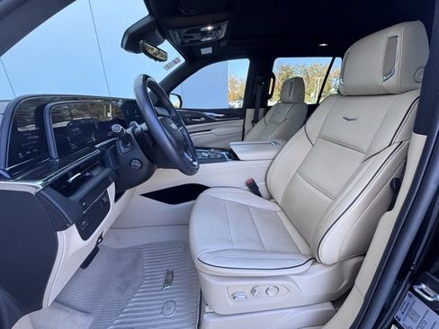 Used 2023 Cadillac Escalade Premium Luxury w/ LPO, Floor Liner Package image 10
