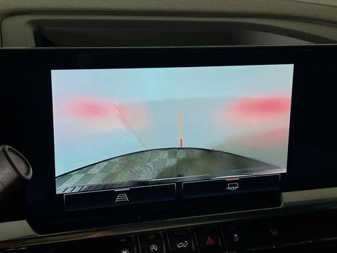 Used 2023 GMC Sierra 1500 Elevation image 12