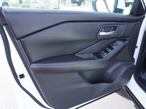 Certified 2024 Nissan Rogue SV image 14