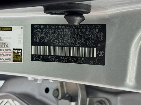 Used 2022 Toyota Corolla SE FWD image 37