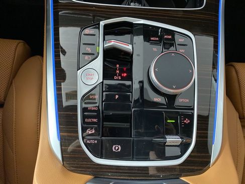 New 2026 BMW X5 xDrive50e image 22