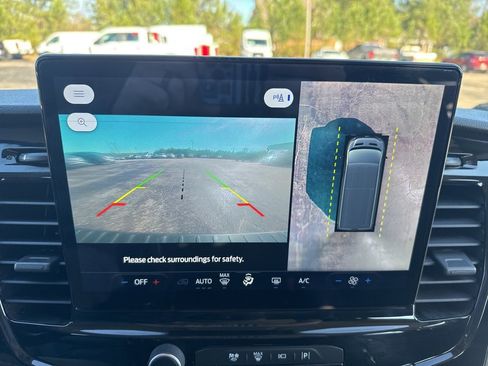 Used 2023 Ford Transit 350 XLT image 8