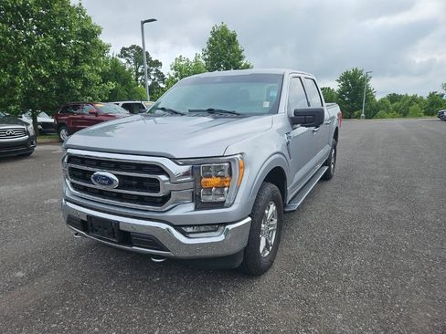 Used 2021 Ford F150 XLT w/ Equipment Group 302A High AWD/4WD image 3
