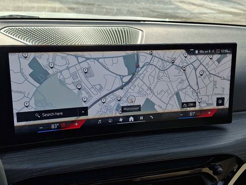 Used 2025 BMW 330i xDrive Sedan w/ M Sport Package image 17