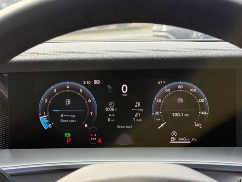 New 2026 Volkswagen Tiguan SE R-Line AWD/4WD image 28