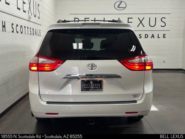 Used 2019 Toyota Sienna Limited Premium w/ Carpet Mat Package AWD/4WD image 6