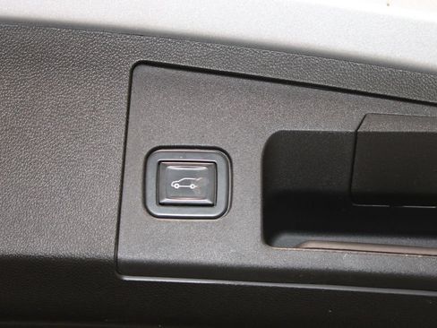 Used 2021 Cadillac XT4 Sport FWD image 15