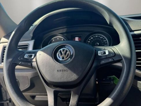 Used 2018 Volkswagen Atlas S image 17