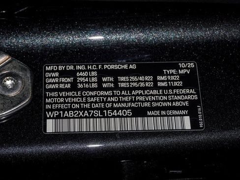 New 2025 Porsche Macan 4S Electric image 31