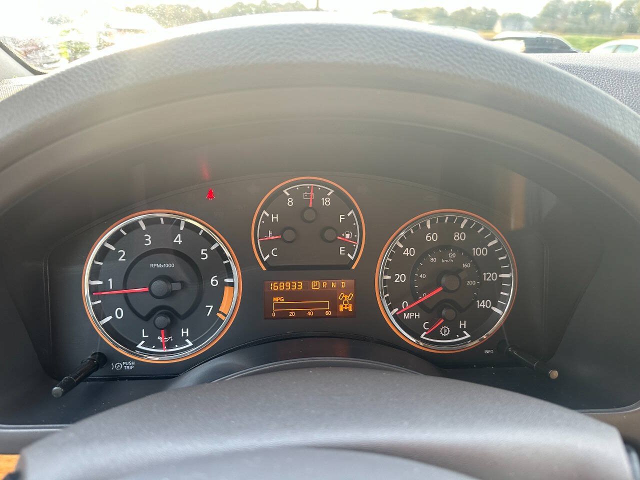 Used 2014 Nissan Armada Platinum w/ Platinum Reserve Package AWD/4WD image 22