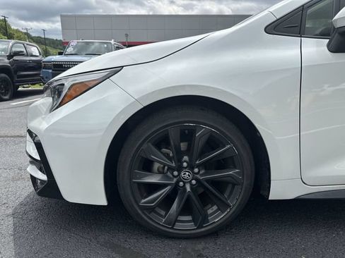 Used 2023 Toyota Corolla SE w/ SE Premium Package FWD image 21