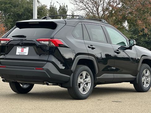 New 2025 Toyota RAV4 XLE image 4