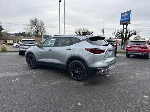 Used 2024 Chevrolet Blazer LT w/ Sound & Technology Package image 3