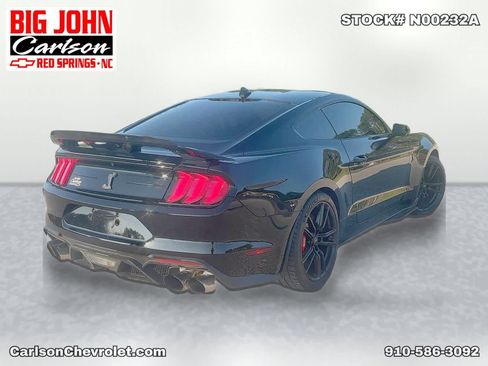 Used 2022 Ford Mustang Shelby GT500 w/ Technology Package RWD image 8