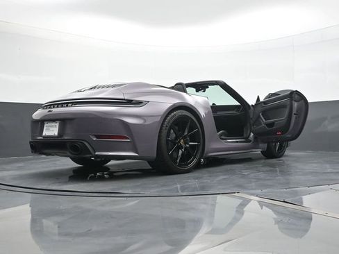 Certified 2026 Porsche 911 Carrera RWD image 22