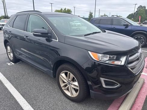 Used 2017 Ford Edge SEL w/ Class II Trailer Tow Package FWD image 3