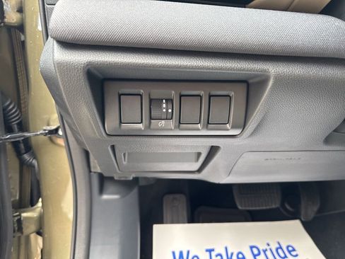 Used 2024 Subaru Outback Premium image 60