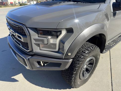 Used 2018 Ford F150 Raptor w/ Equipment Group 802A Luxury image 16