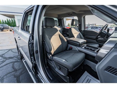 Used 2024 Ford F150 XLT w/ Mobile Office Package image 20