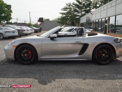 Used 2018 Porsche 718 Boxster S RWD image 4