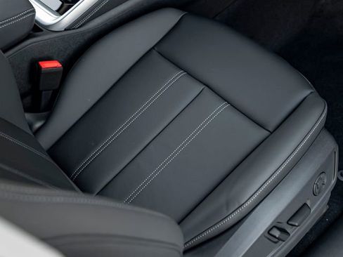 New 2026 Audi Q5 Premium image 28