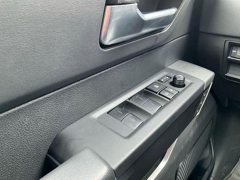 Used 2025 Toyota Tundra Platinum AWD/4WD image 23