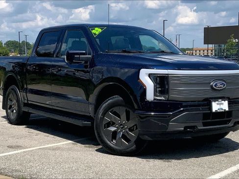 Used 2023 Ford F150 Lightning Lariat w/ Equipment Group 511A High AWD/4WD image 33