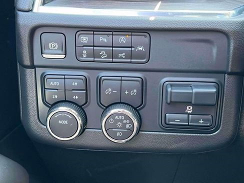 Certified 2025 Chevrolet Suburban Premier w/ Sun And Tow Package image 27