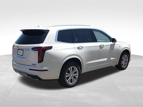 New 2025 Cadillac XT6 Luxury AWD/4WD image 8