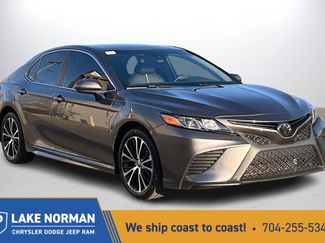 Used 2020 Toyota Camry SE video 1