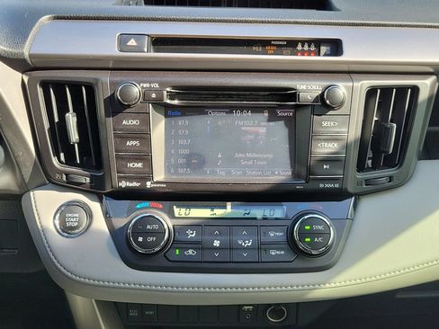 Used 2018 Toyota RAV4 XLE FWD image 22