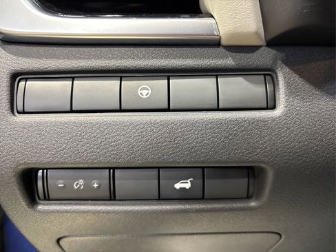 Used 2023 Nissan Rogue SL w/ SL Premium Package image 36