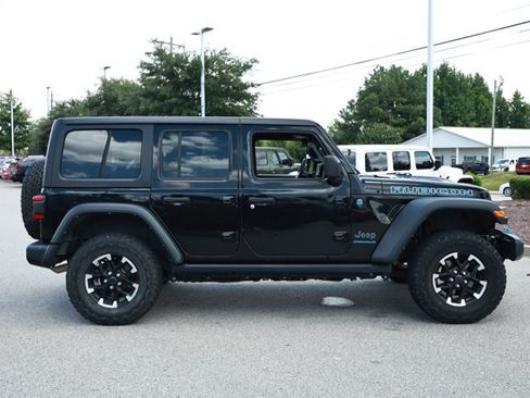 Used 2024 Jeep Wrangler Unlimited Rubicon 4xe AWD/4WD image 5
