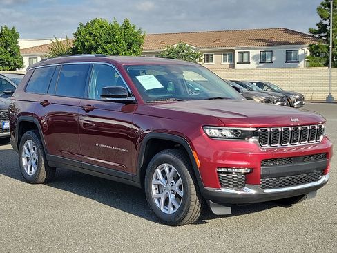 Used 2022 Jeep Grand Cherokee L Limited image 25