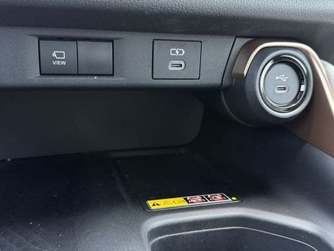 Used 2025 Toyota Grand Highlander AWD Hybrid image 21