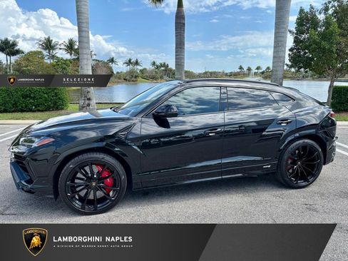 Used 2024 Lamborghini Urus S AWD/4WD image 1