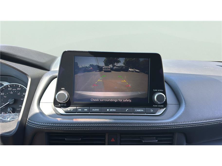Used 2024 Nissan Rogue S AWD/4WD image 33