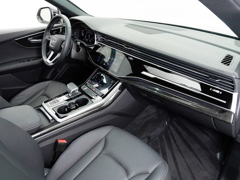 Certified 2025 Audi Q8 Premium Plus w/ Premium Plus Package AWD/4WD image 12