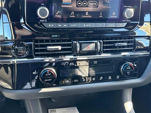 New 2025 Nissan Pathfinder Rock Creek image 27