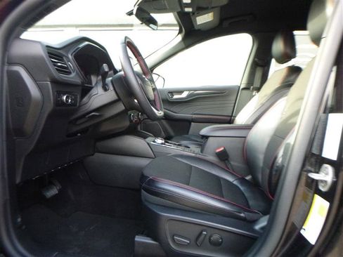 Used 2025 Ford Escape ST-Line Select image 5