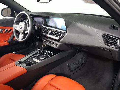 Certified 2024 BMW Z4 M40i w/ Premium Package RWD image 10