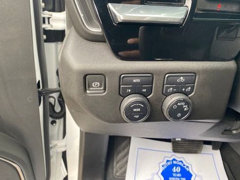 Used 2023 Chevrolet Silverado 1500 LT image 19