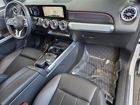 Certified 2022 Mercedes-Benz GLB 250 4MATIC image 20