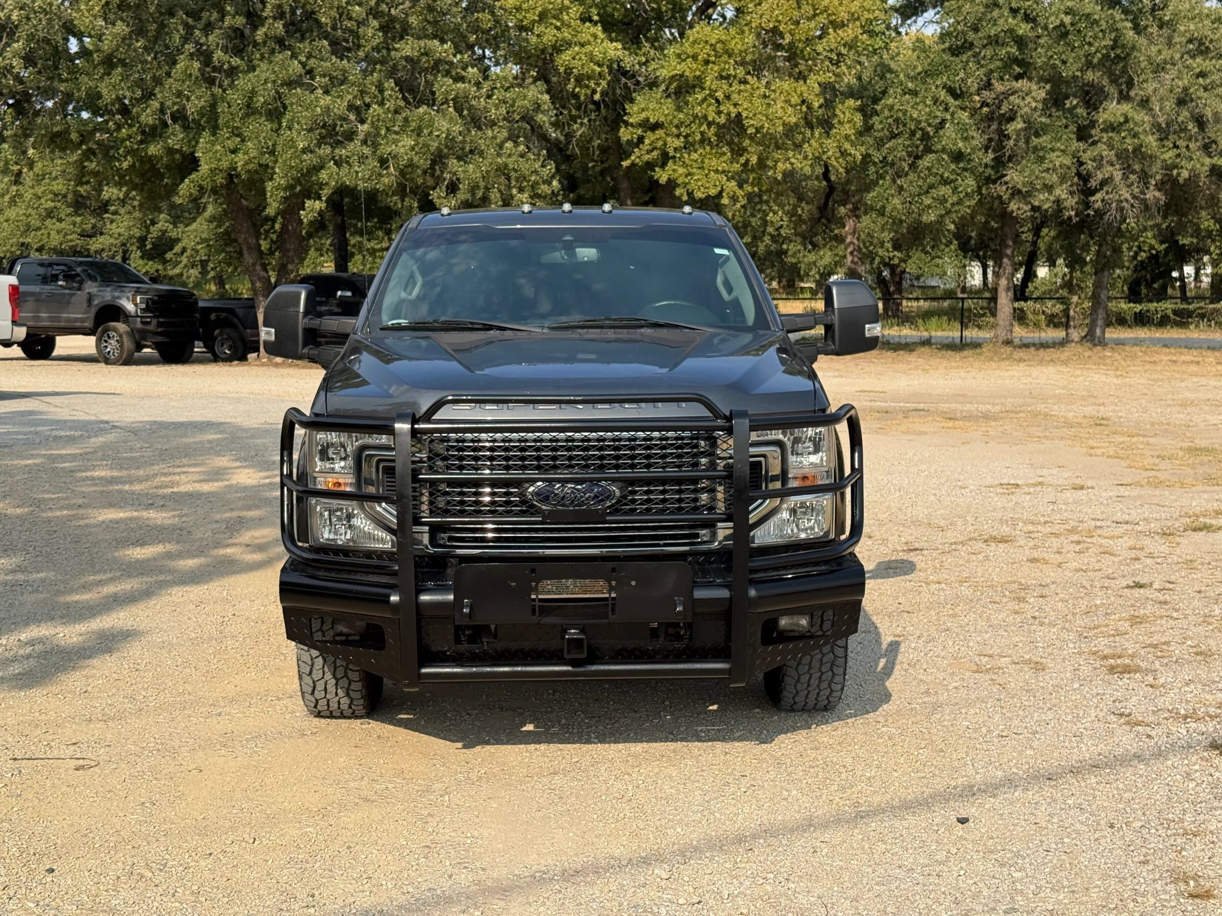 Used 2020 Ford F350 Lariat w/ Lariat Value Package AWD/4WD image 2